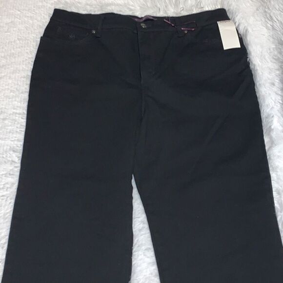 Gloria Vanderbilt Black Classic Stretch Amanda Jeans 16P - Picture 15 of 16